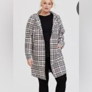 TORRID Sz 1 Flannel Plaid Hooded Drawstring at Waist Snap Buttons Anorak Shacket